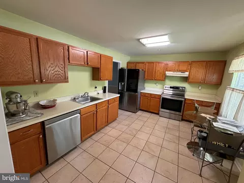 Kitchen - 2205 Conquest Way, Odenton, MD 21113 photo 2 of 4
