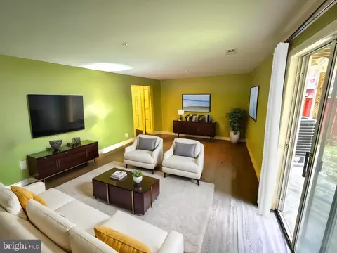 Living - 2205 Conquest Way, Odenton, MD 21113 photo 3 of 4