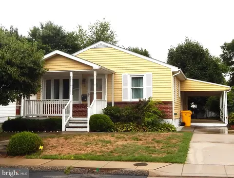 2 Dinsmore Ave, Glen Burnie, MD 21061