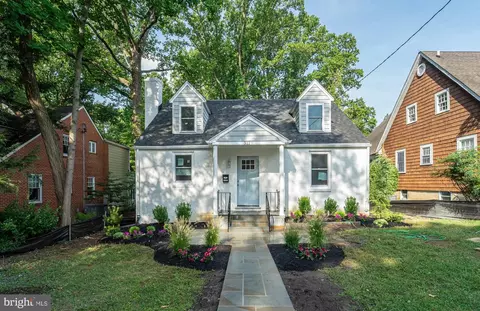 311 Dewey Dr, Annapolis, MD 21401