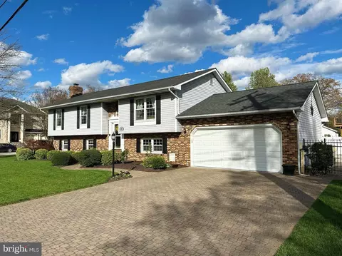 1607 Furnace Dr, Glen Burnie, MD 21060
