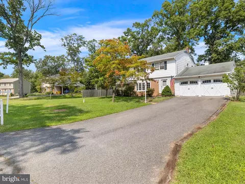 Exterior - 163 Falcon Dr, Pasadena, MD 21122 photo 2 of 15