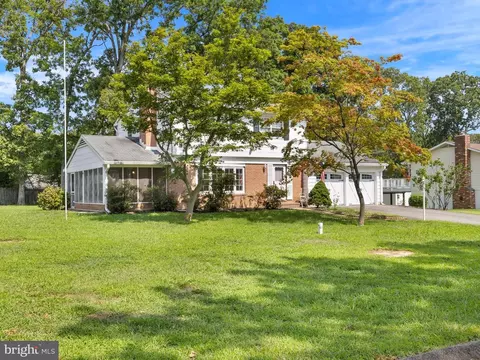 Exterior - 163 Falcon Dr, Pasadena, MD 21122 photo 1 of 15