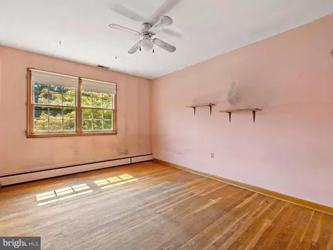 Bedroom - 163 Falcon Dr, Pasadena, MD 21122 photo 1 of 9