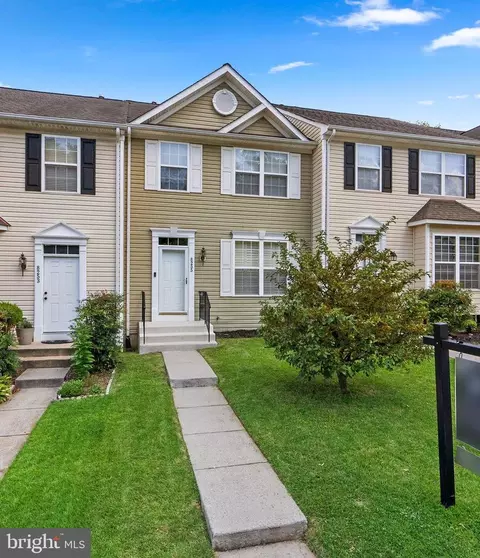 8255 Appalachian Dr, Pasadena, MD 21122
