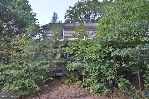 Exterior - 4558 Mountain Rd, Pasadena, MD 21122 photo 2 of 4