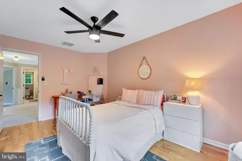 720 Penny Ct, Pasadena, MD 21122 photo 30