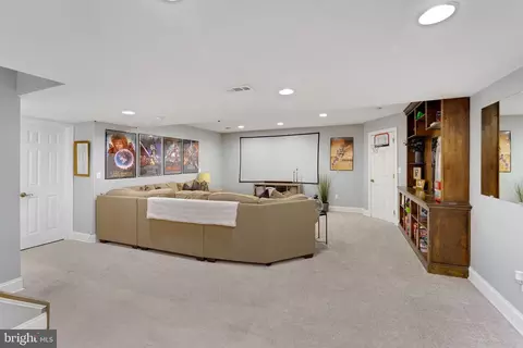 720 Penny Ct, Pasadena, MD 21122 photo 39