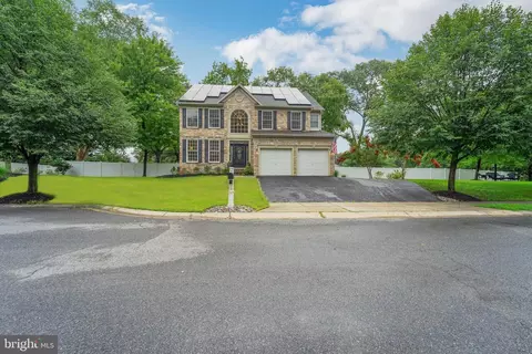 720 Penny Ct, Pasadena, MD 21122 photo 2