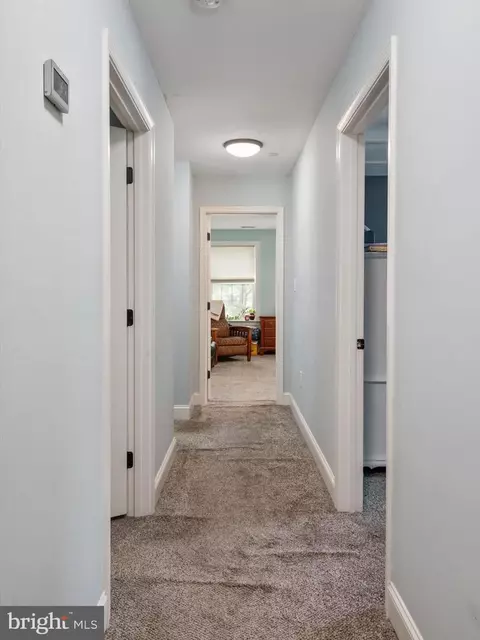 Entry Way - 8150 Elizabeth Rd, Pasadena, MD 21122 photo 2 of 2