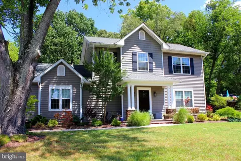 8150 Elizabeth Rd, Pasadena, MD 21122