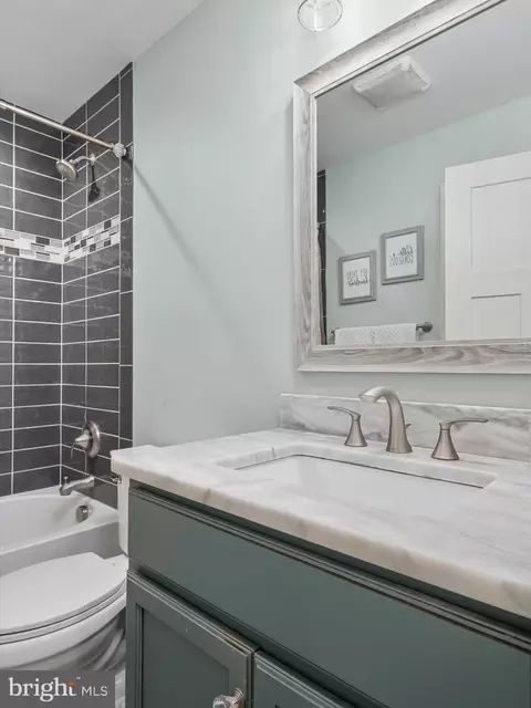 Bath - 8150 Elizabeth Rd, Pasadena, MD 21122 photo 2 of 3