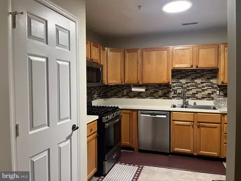 Kitchen - 2622 Rigging Dr, Annapolis, MD 21401 photo 1 of 2