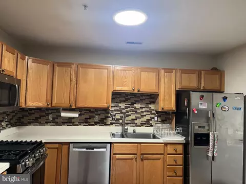 Kitchen - 2622 Rigging Dr, Annapolis, MD 21401 photo 2 of 2