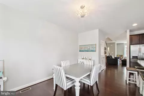 305 Black Sky Ln, Pasadena, MD 21122 photo 9