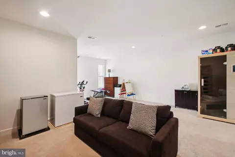 305 Black Sky Ln, Pasadena, MD 21122 photo 30
