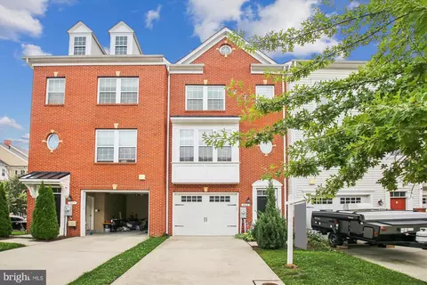 305 Black Sky Ln, Pasadena, MD 21122