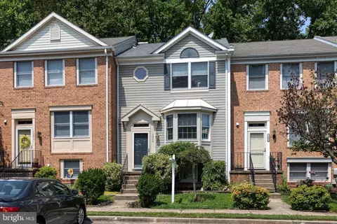 1204 Swanhill Ct, Chestnut Hill Cove, MD 21226