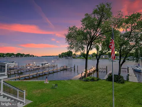 156 Cottage Grove Dr, Pasadena, MD 21122