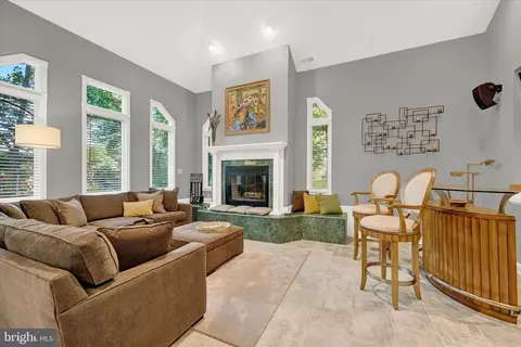 430 Edgewater Rd, Pasadena, MD 21122 photo 4