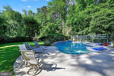 430 Edgewater Rd, Pasadena, MD 21122 photo 28