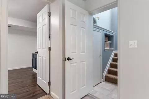 Entry Way - 7733 Acrocomia Dr, Hanover, MD 21076 photo 3 of 4
