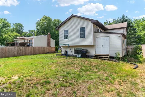 Exterior - 7733 Acrocomia Dr, Hanover, MD 21076 photo 3 of 3