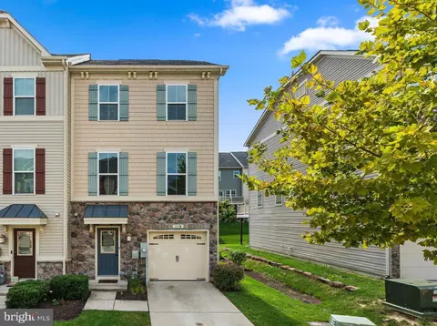 719 Apple Orchard Dr, Glen Burnie, MD 21060