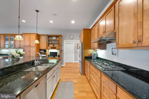Kitchen - 1230 Cavalier Rd, Arnold, MD 21012 photo 2 of 3