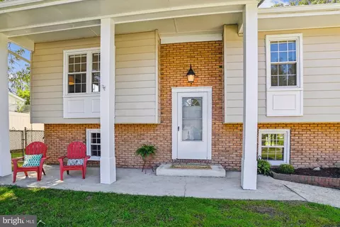 753 222nd St, Pasadena, MD 21122 photo 2