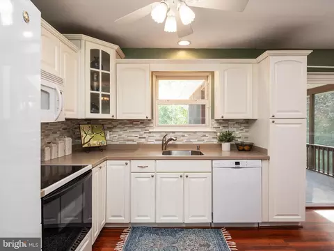 1405 Pennington Ct, Edgewater, MD 21037 photo 17
