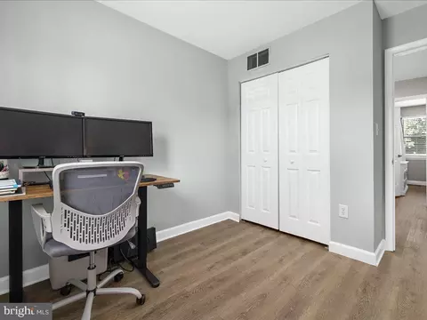 Other - 7858 E Shore Rd, Pasadena, MD 21122 photo 9 of 10