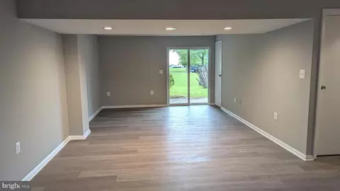 344 Cool Breeze Ct, Pasadena, MD 21122 photo 15