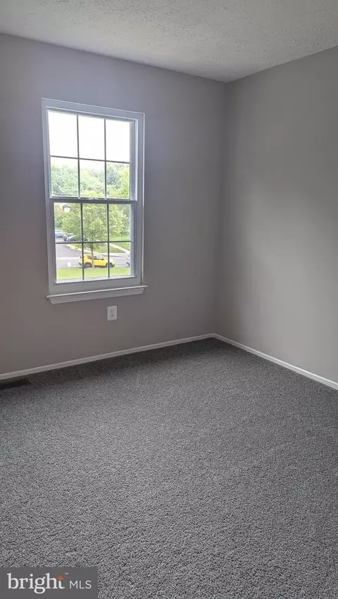 344 Cool Breeze Ct, Pasadena, MD 21122 photo 12