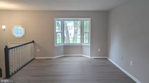 344 Cool Breeze Ct, Pasadena, MD 21122 photo 4