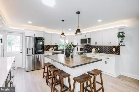 13 Brewer Ave, Annapolis, MD 21401