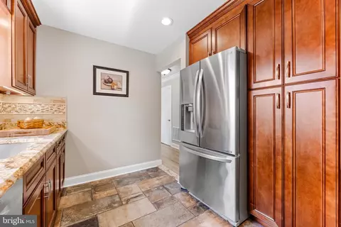 804 Swift Rd, Pasadena, MD 21122 photo 13