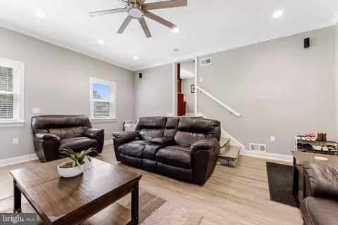 804 Swift Rd, Pasadena, MD 21122 photo 6