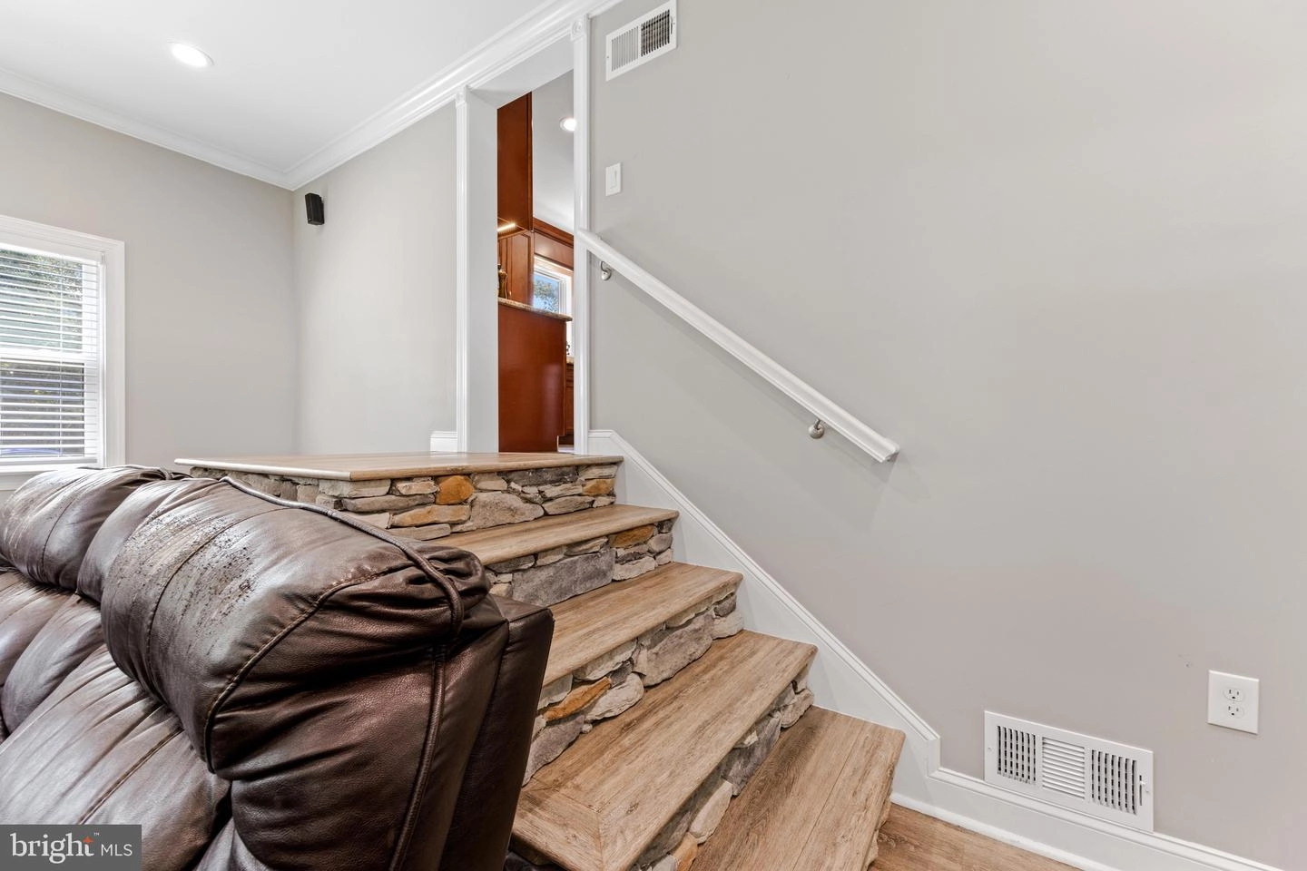 804 Swift Rd, Pasadena, MD 21122 photo 7