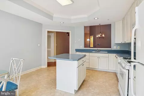 316 Colony Point Pl, Edgewater, MD 21037 photo 12