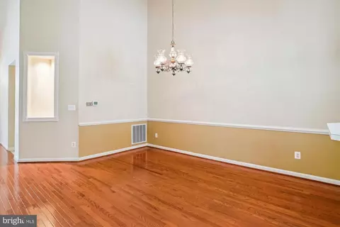 316 Colony Point Pl, Edgewater, MD 21037 photo 8
