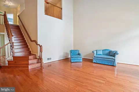 316 Colony Point Pl, Edgewater, MD 21037 photo 3