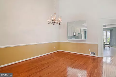 316 Colony Point Pl, Edgewater, MD 21037 photo 7