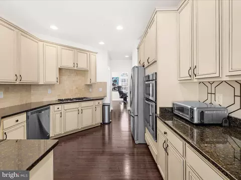 7641 Elmcrest Rd, Hanover, MD 21076 photo 14