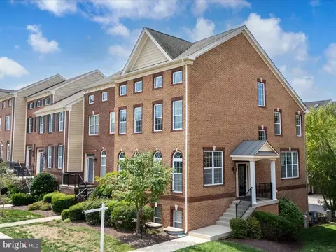 7641 Elmcrest Rd, Hanover, MD 21076 photo 5