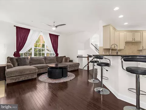 7641 Elmcrest Rd, Hanover, MD 21076 photo 13
