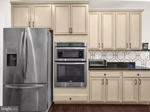 7641 Elmcrest Rd, Hanover, MD 21076 photo 18