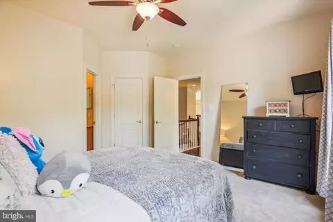 Bedroom - 700 Caleb Ln, Annapolis, MD 21401 photo 5 of 16
