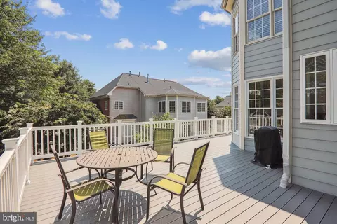Exterior - 700 Caleb Ln, Annapolis, MD 21401 photo 5 of 14