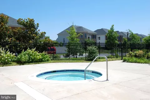 Exterior - 700 Caleb Ln, Annapolis, MD 21401 photo 11 of 14